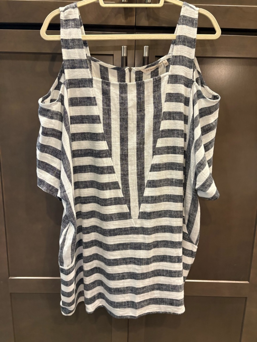 NWT Soft Surroundings Cold Shoulder Black and  Cream Stripe Top Tunic, 1X